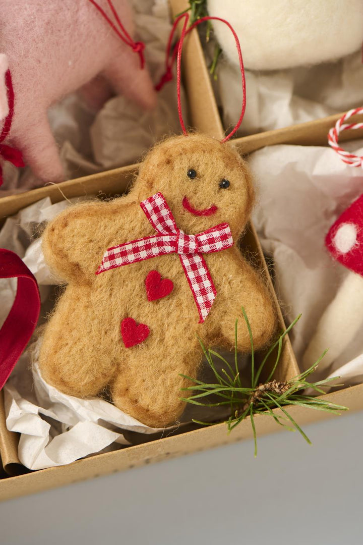 Muñecas colgantes de jengibre